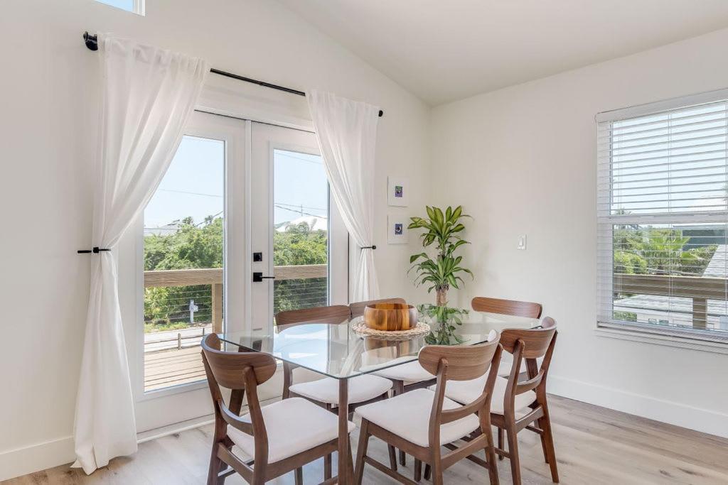 Bright New Beach House With In- Law Suite -- 2 Blocks To Beach! Сент-Огастин Экстерьер фото